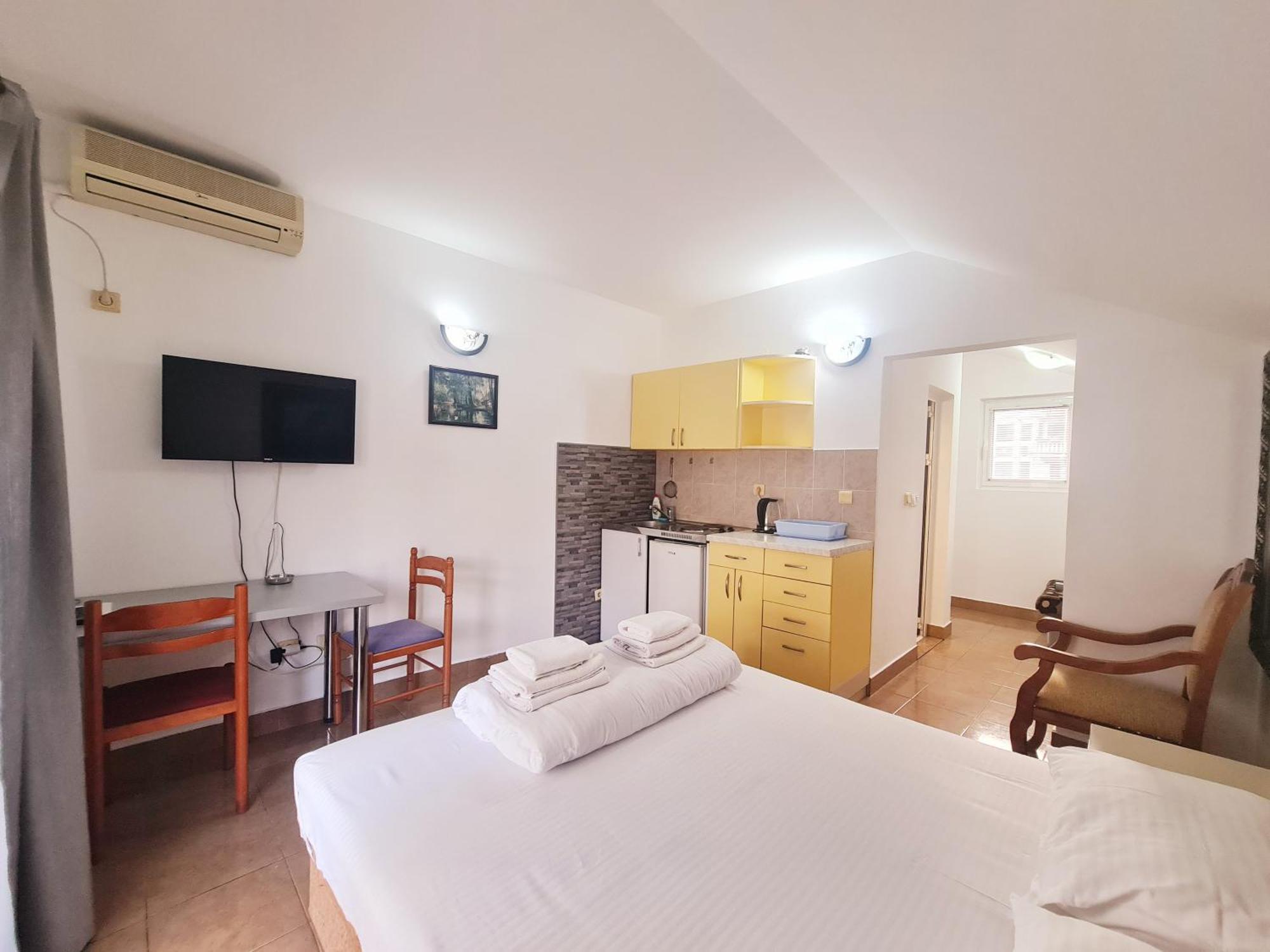 Apartments Pier Budva Room photo