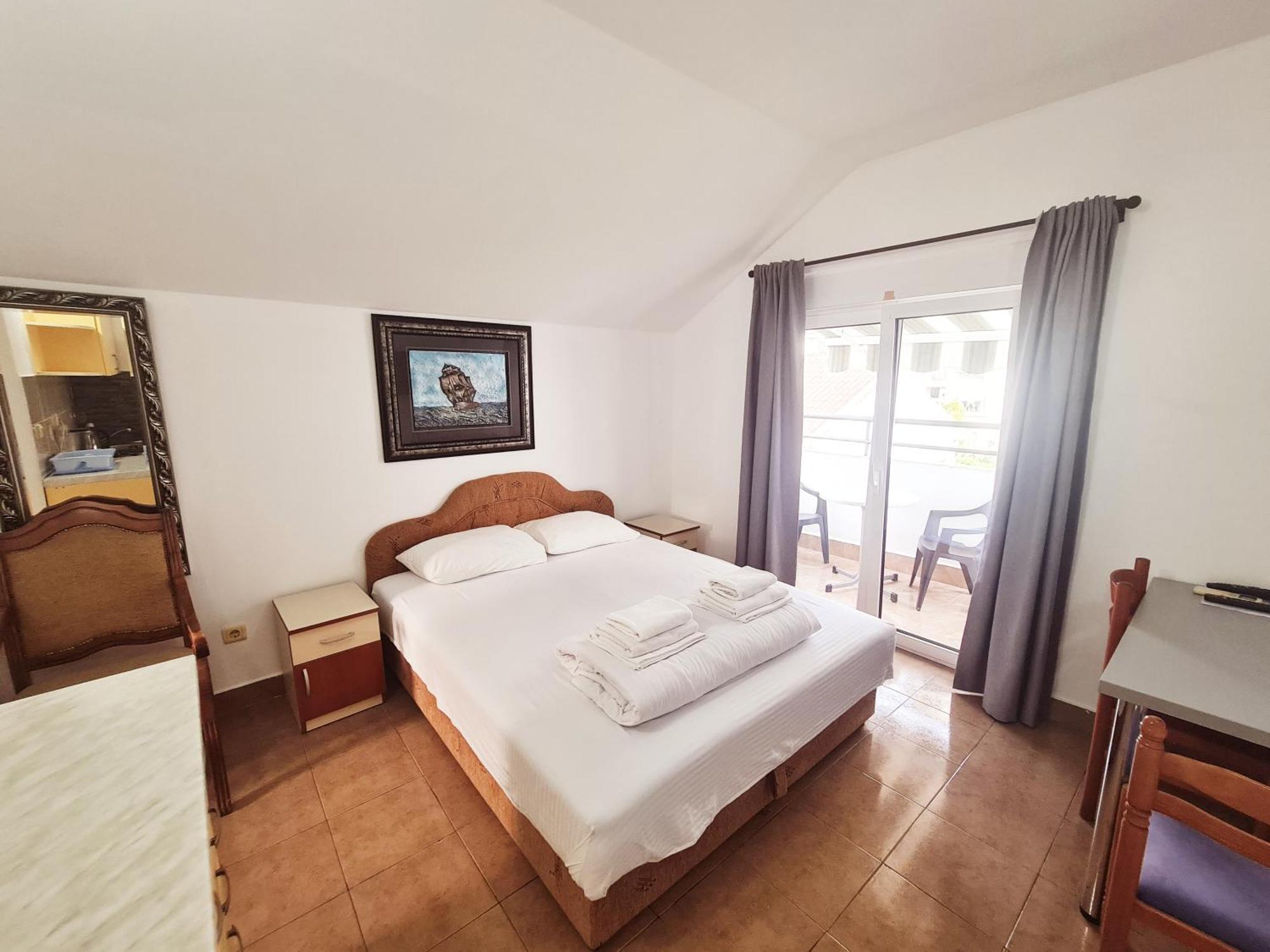 Apartments Pier Budva Room photo