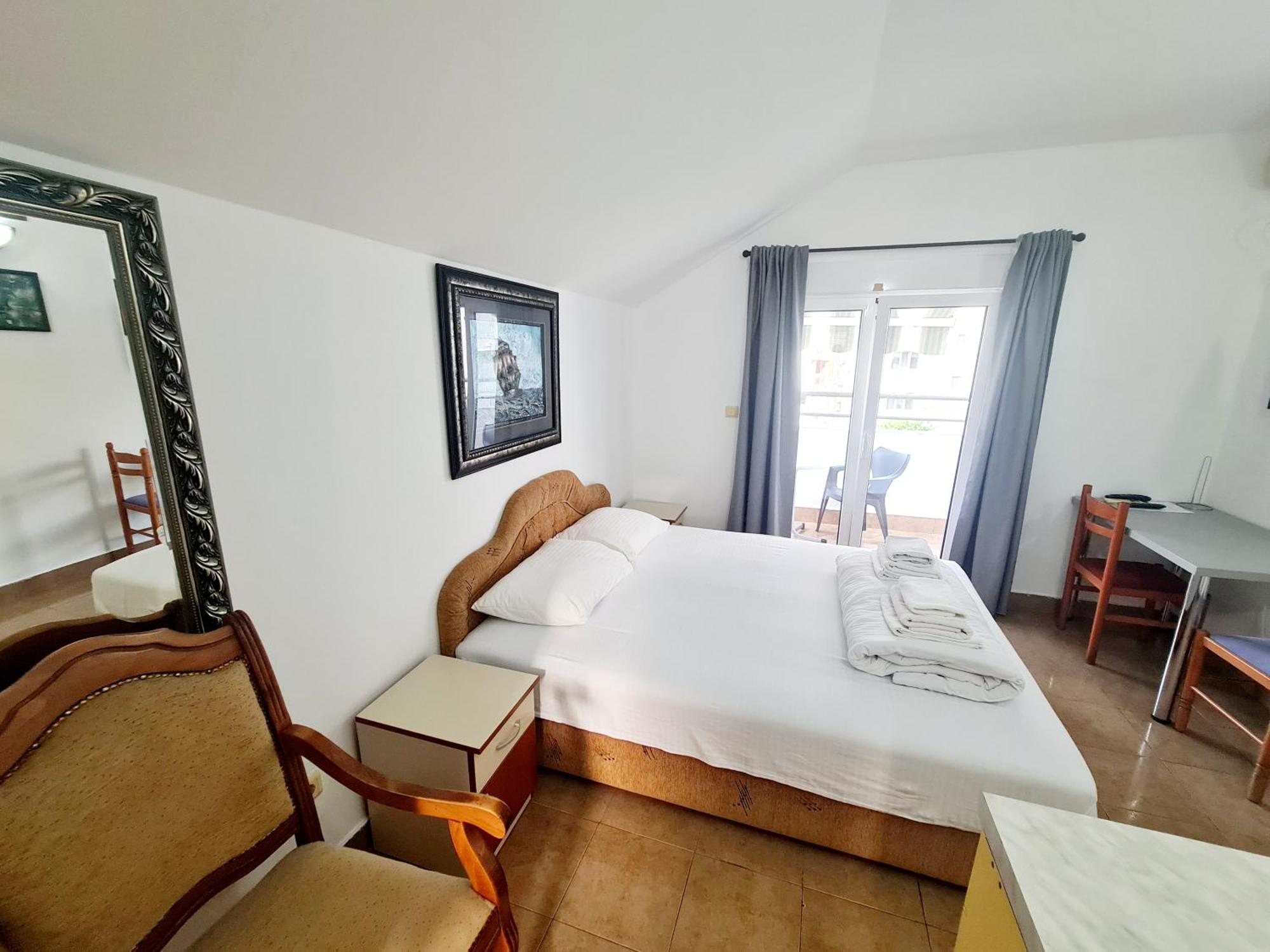 Apartments Pier Budva Room photo